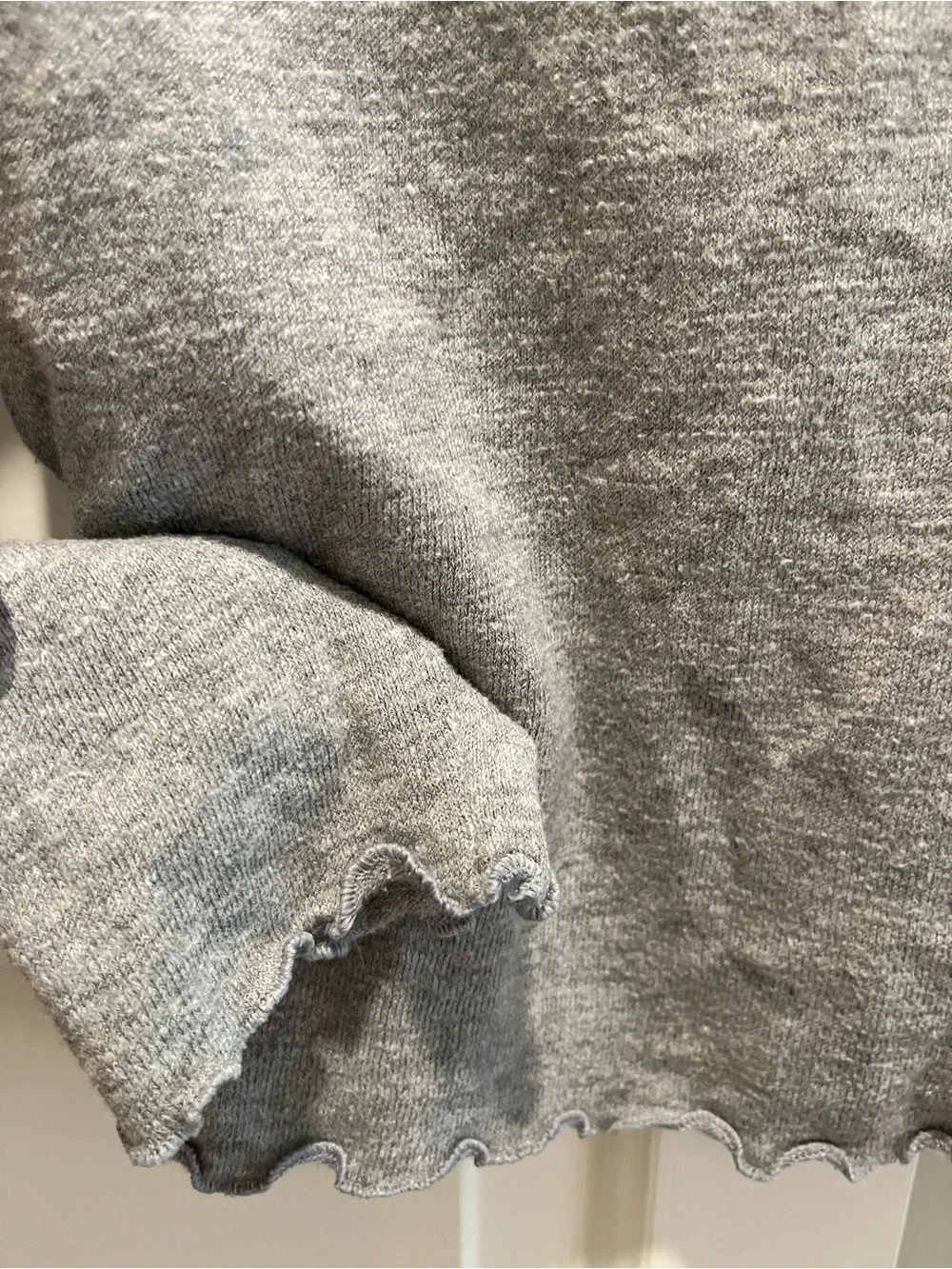Old Navy Light Gray V-Neck Cropped Button Cardigan